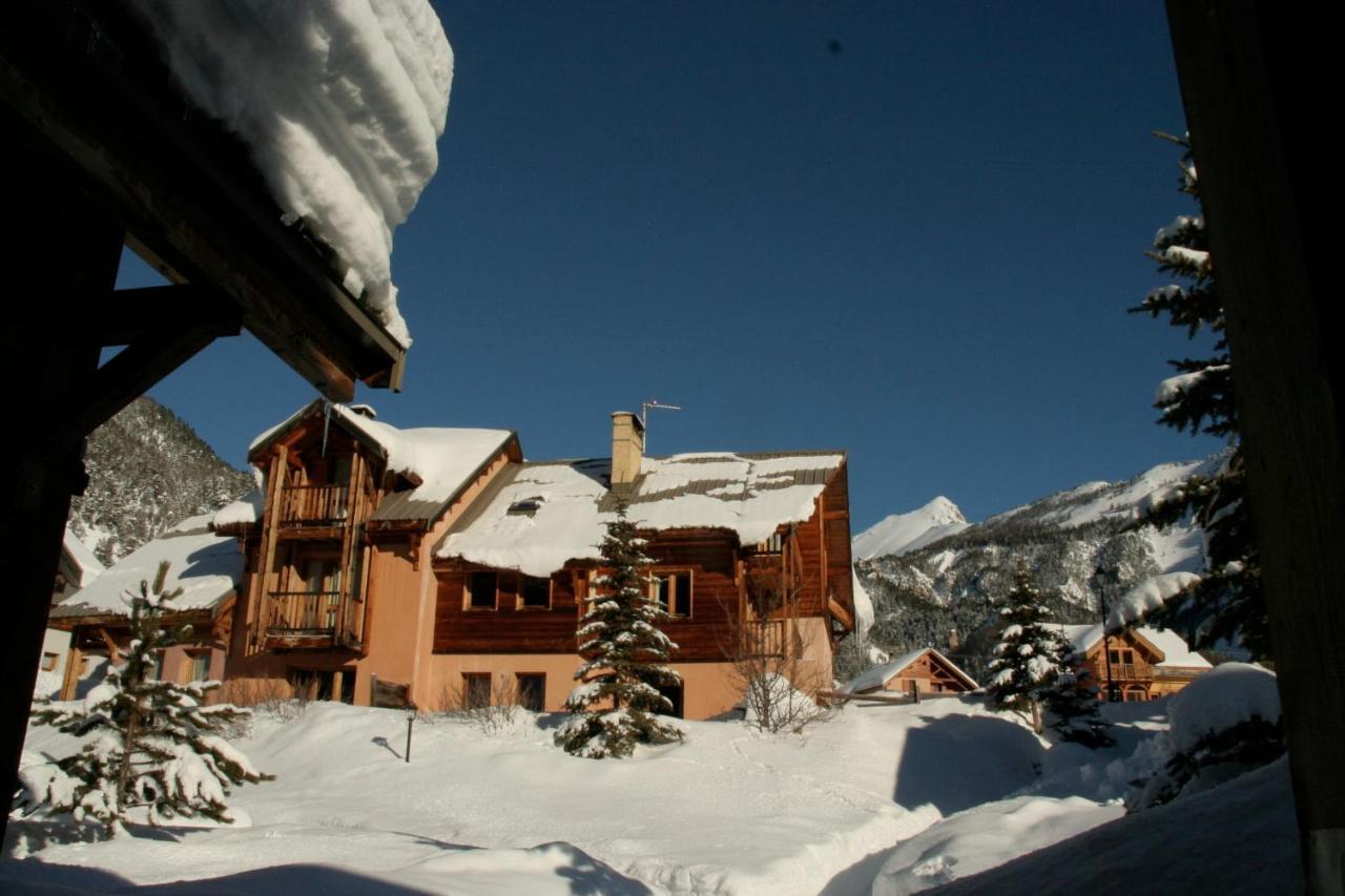 Le Leyrier Hameau Des Chazals Nevache Hautes Alpes Esterno foto